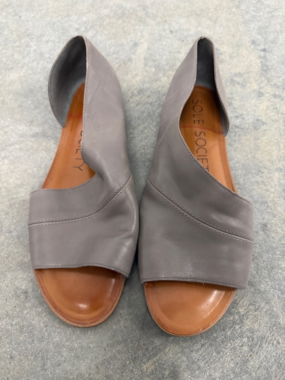 Sole Society Women's Gray Leather Open-Side Sandals